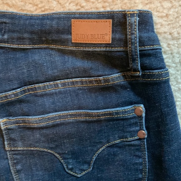 Judy Blue Los Angeles. Skinny Fit. Blue Jeans. Size 14w. - Picture 11 of 16